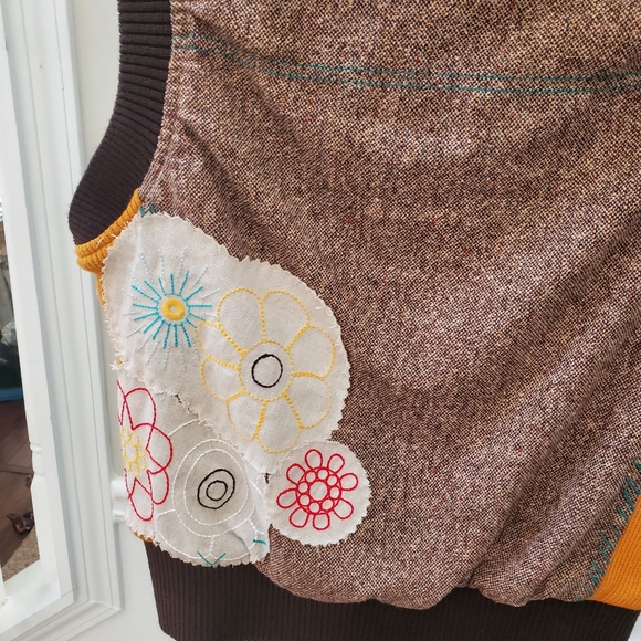 SCRAPBOOK ORIGINALS VEST - Picture 4 of 8